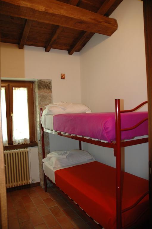 La Mola Maringalli Hostal Cascia Habitación foto